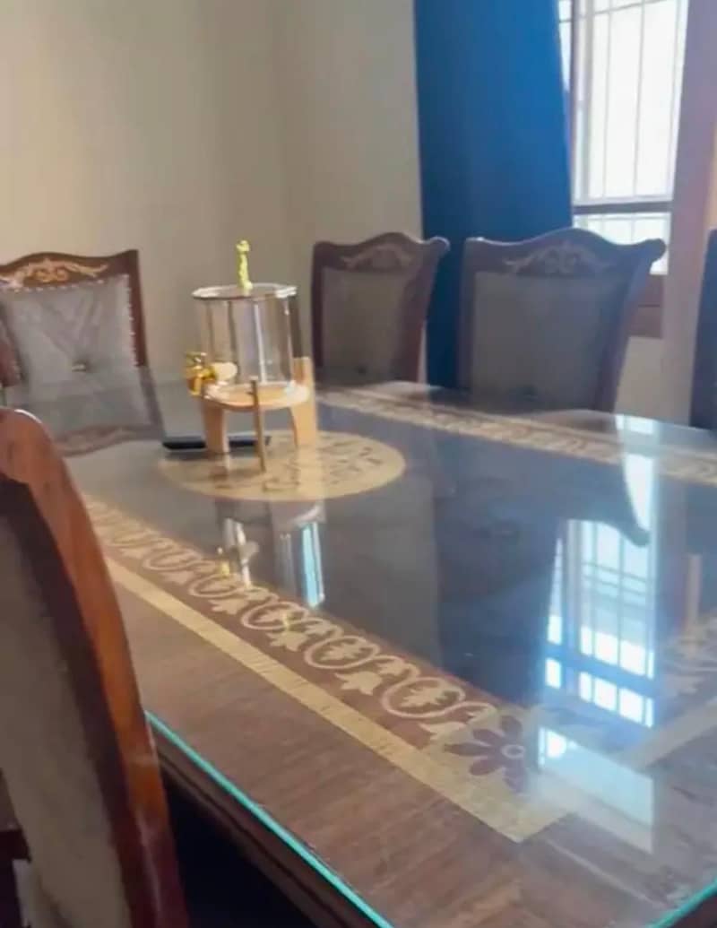Eight chairs Dining table 4