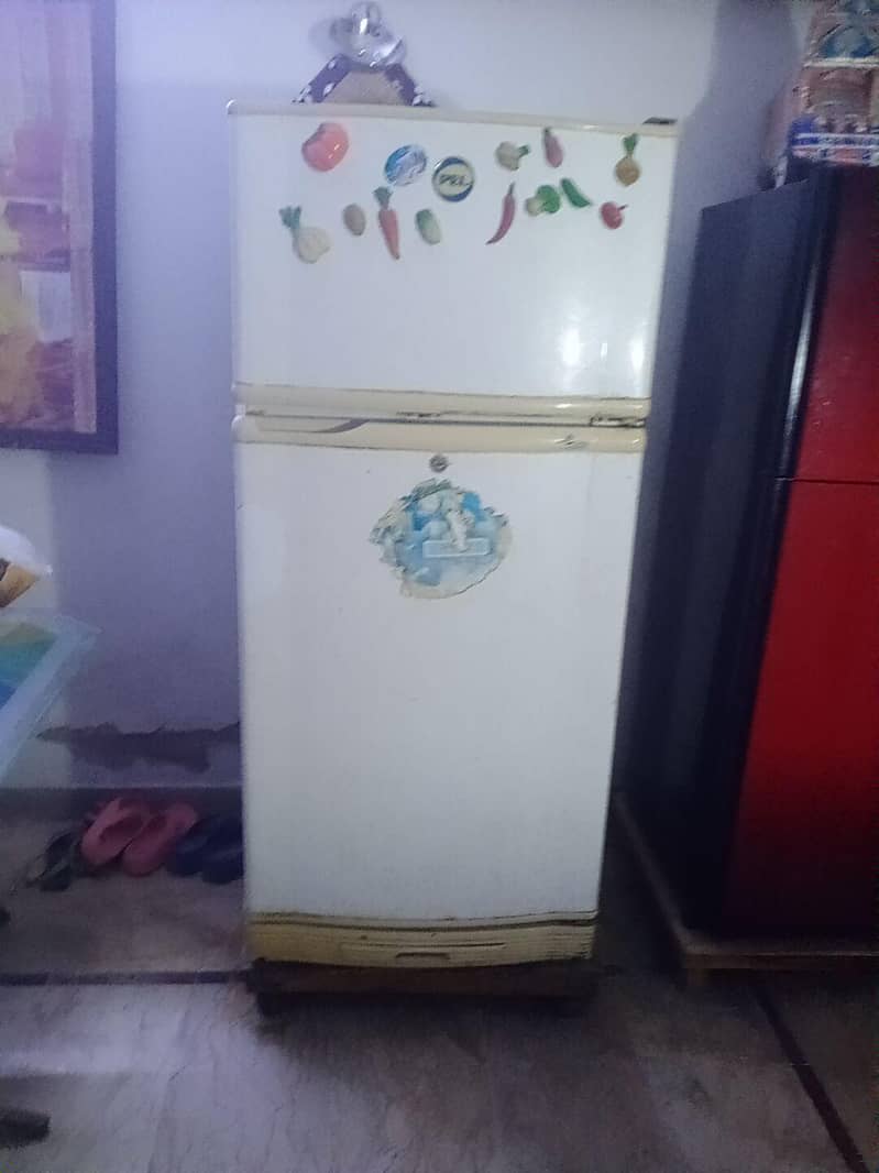 Refrigerator 0