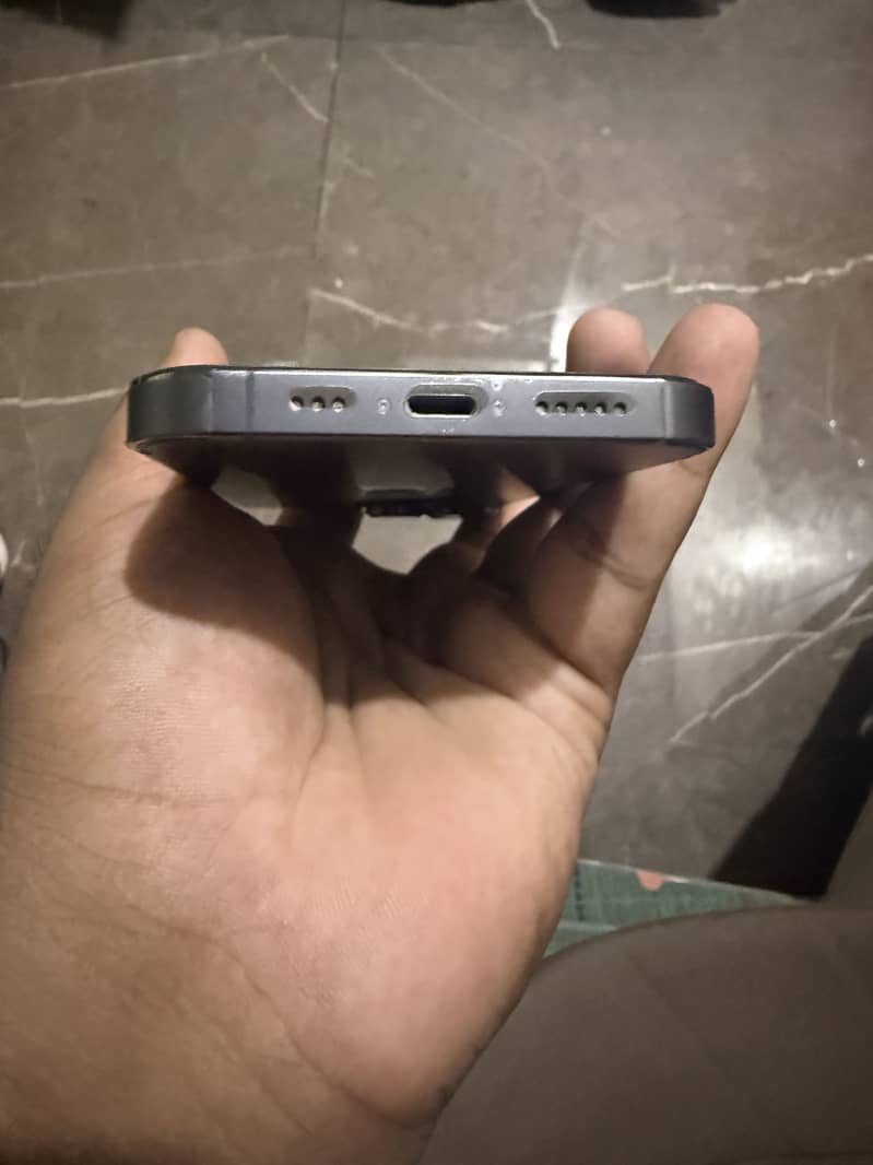 Apple iPhone 13 Pro 3