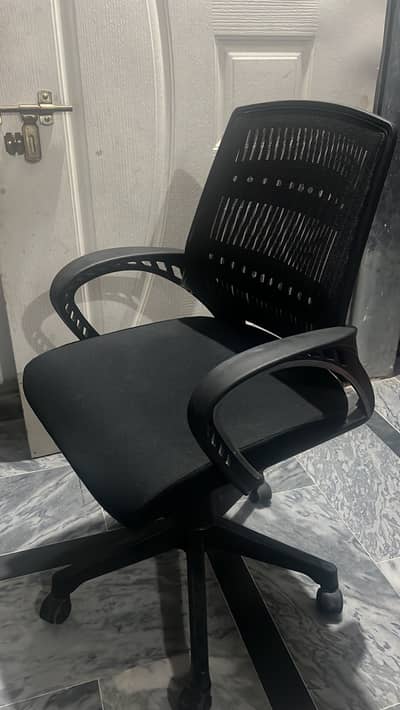 Boss B-514 Relax Back Revolving Chair