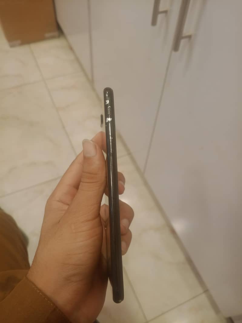 Apple iPhone 7 Plus 5