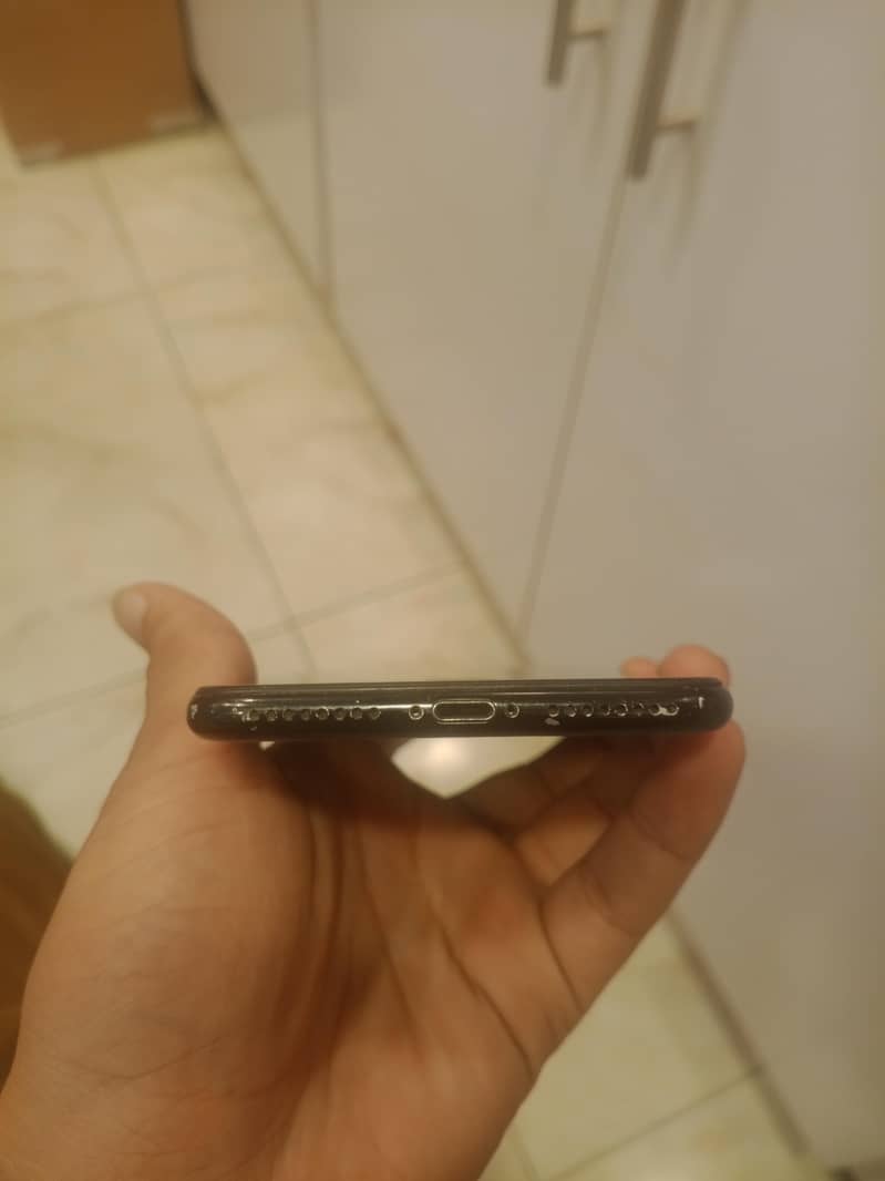 Apple iPhone 7 Plus 6