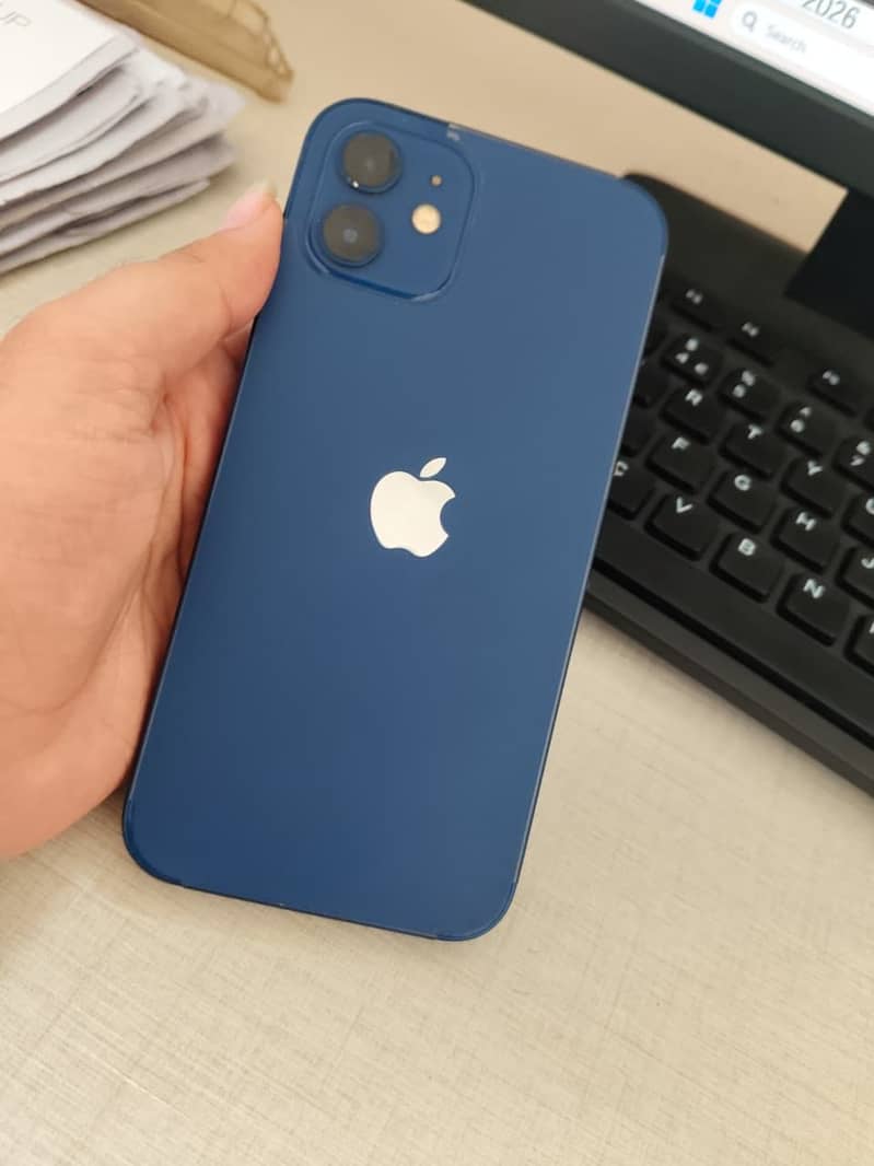 Apple iPhone 12 1