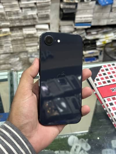 iPhone 16e brand new.              X/11/12/13/14/15/17/18