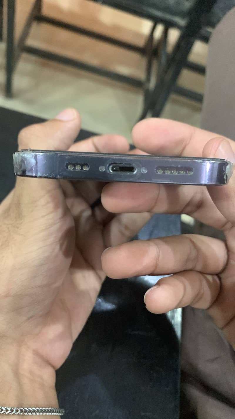 Apple iPhone 14 Pro 2