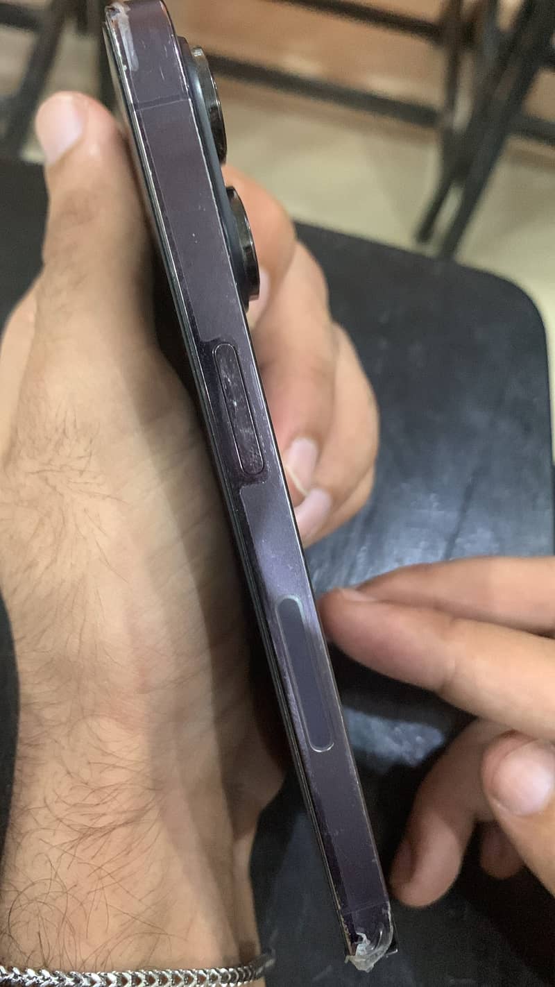 Apple iPhone 14 Pro 4