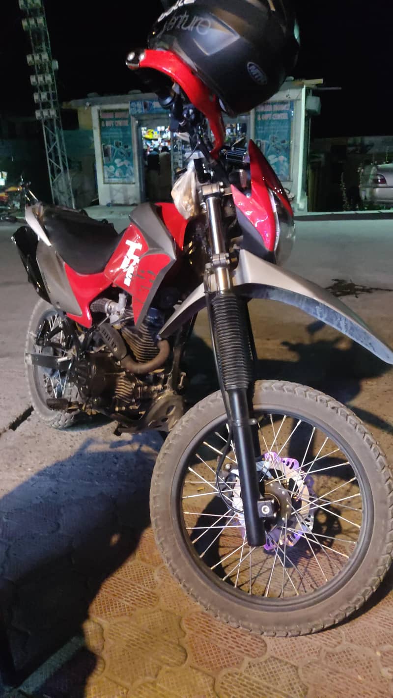 Zonsen TT200 1