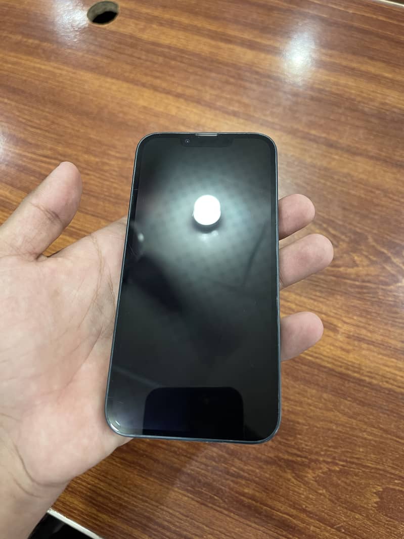Apple iPhone 13 1