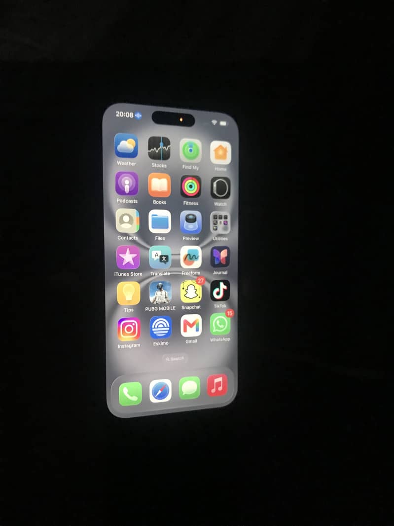 Apple iPhone 16 3
