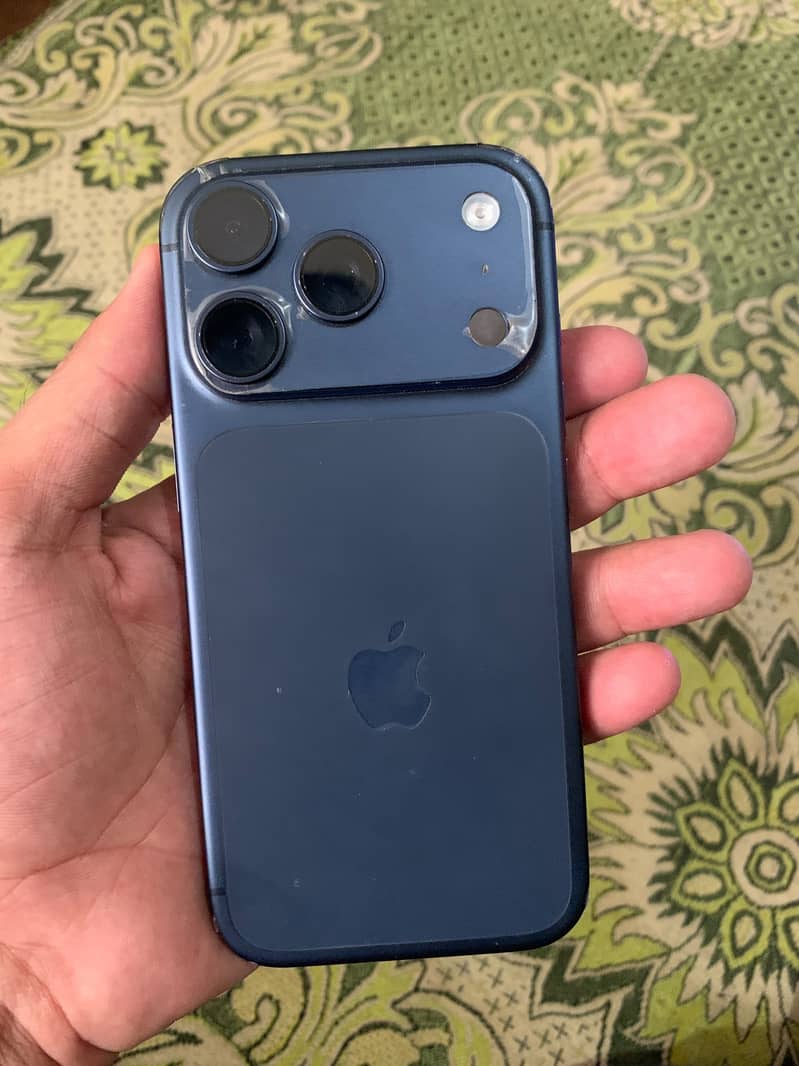Apple iPhone 17 Pro 2
