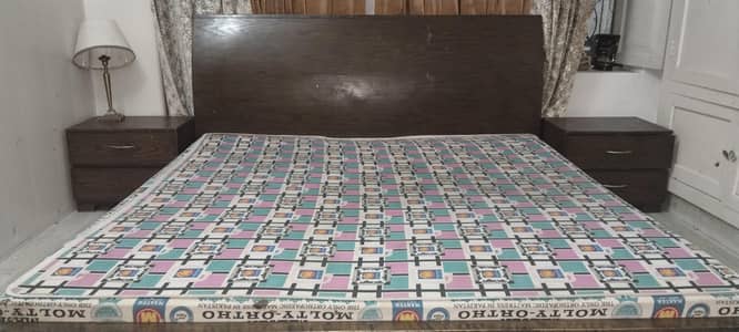 Bed with side tables and orthopaedic mattress molty