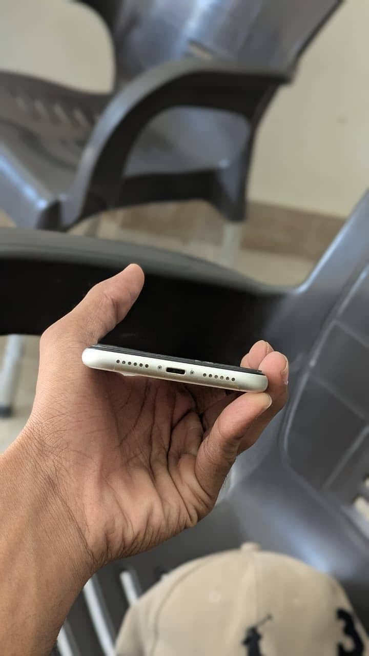 Apple iPhone 11 2
