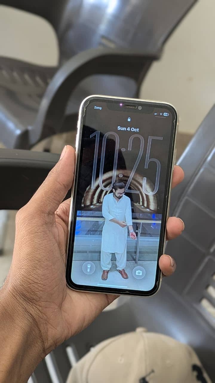 Apple iPhone 11 5