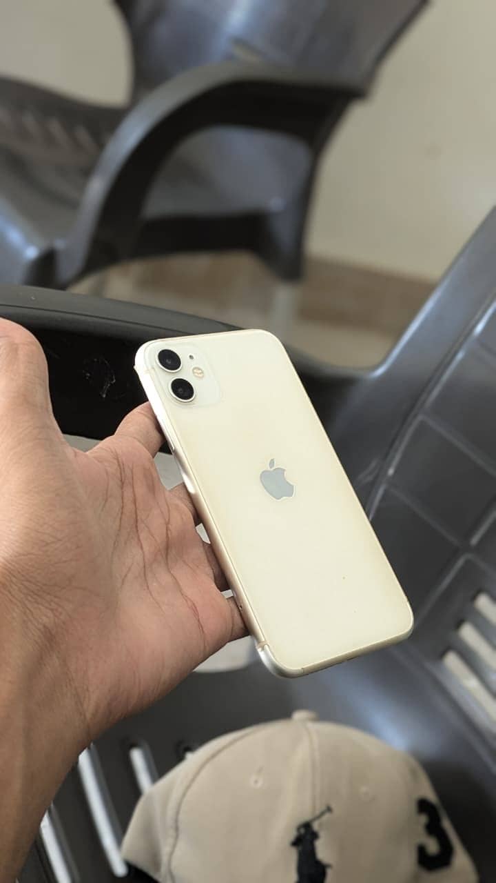 Apple iPhone 11 8