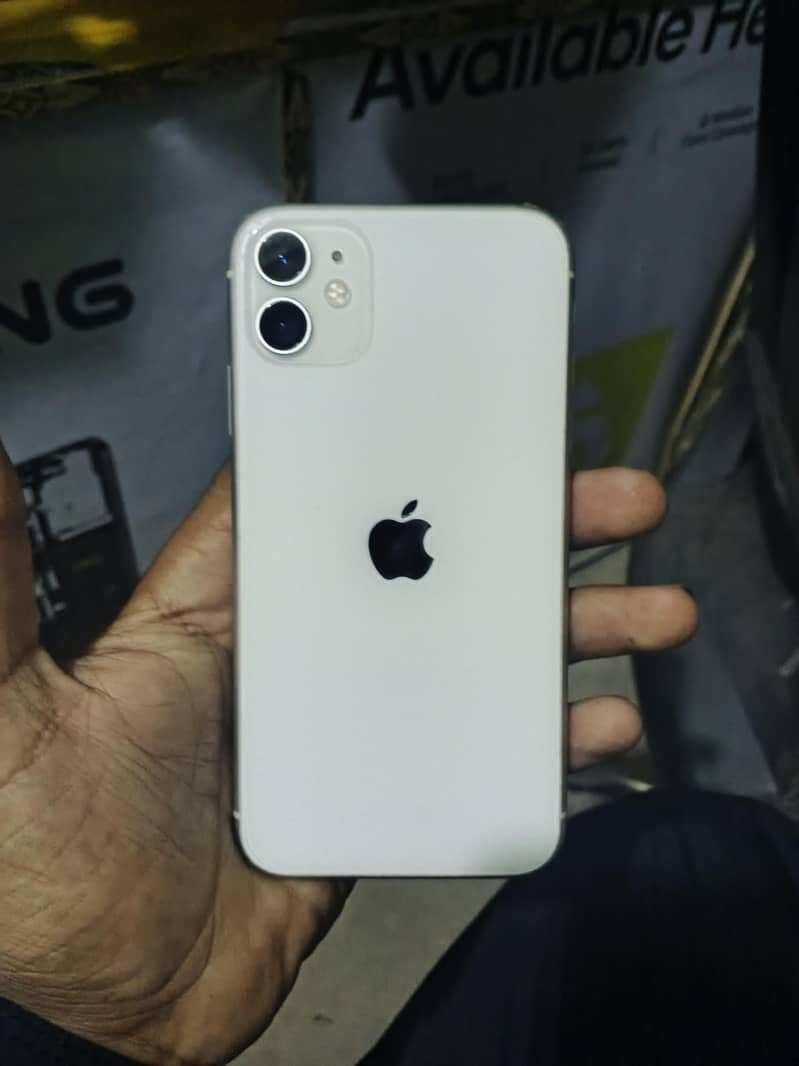 Apple iPhone 11 0