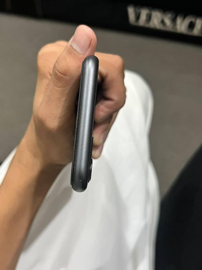 Apple iPhone 11 6