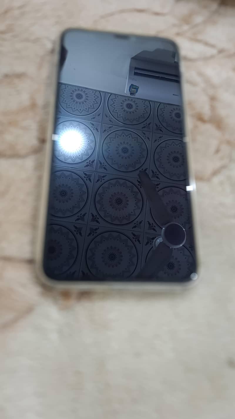 Apple iPhone XS Max 2