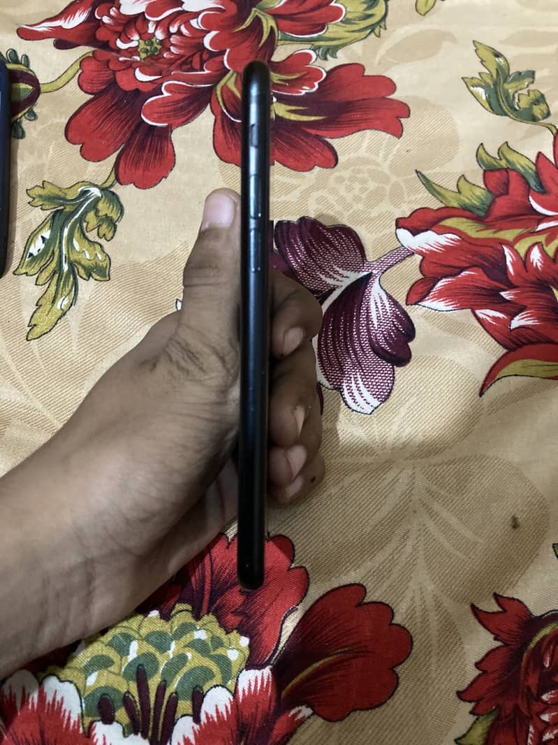 Apple iPhone SE 3