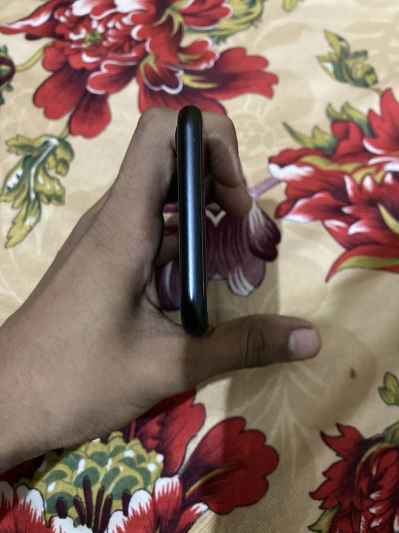 Apple iPhone SE 4