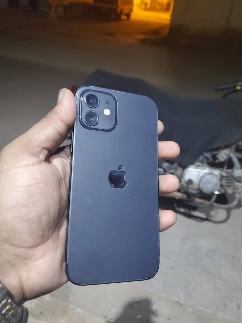 Apple iPhone 12 (jv) 0