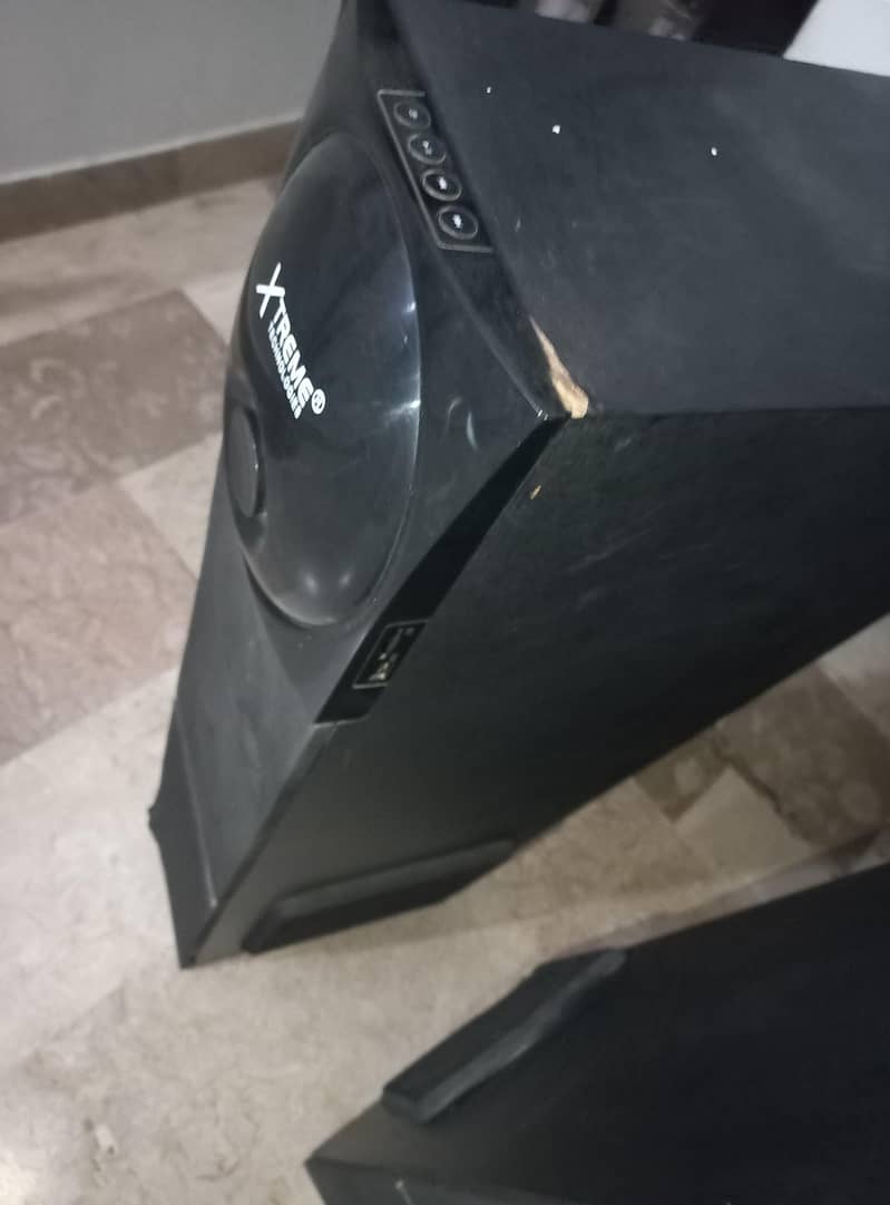 Extreme gladiator speaker 3