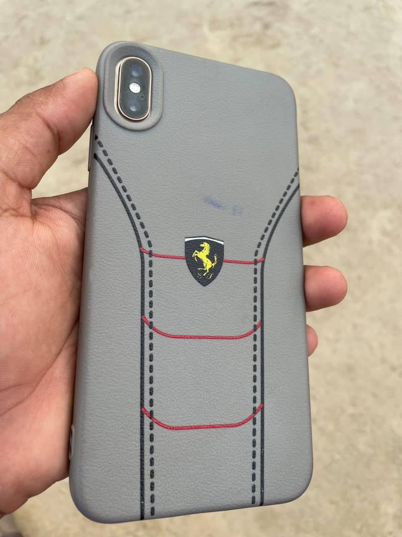Apple iPhone XS Max 5