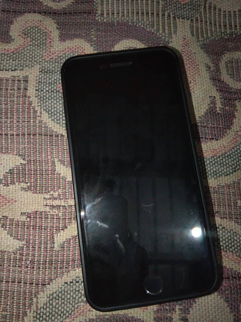 Apple iPhone 7 Plus 3