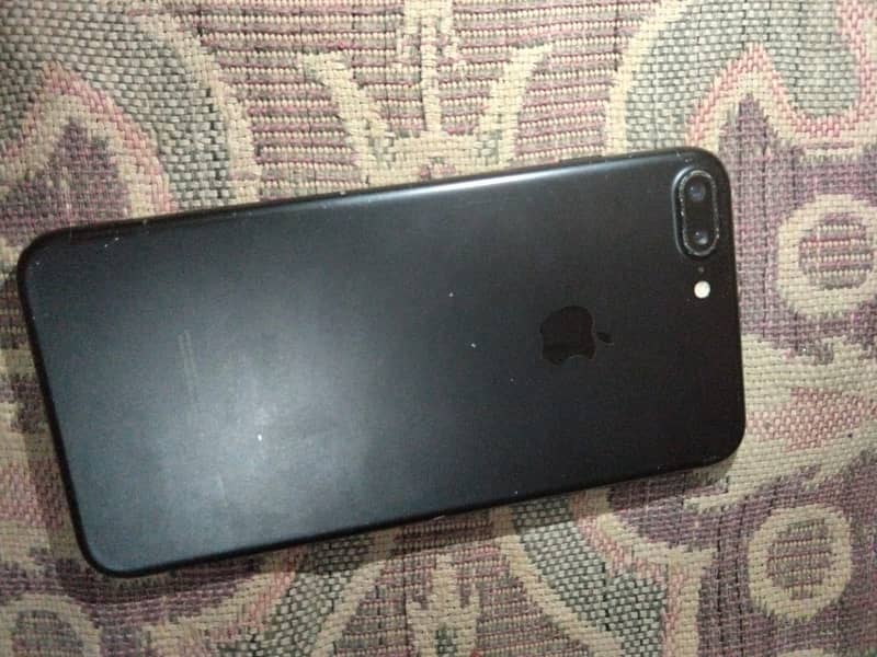 Apple iPhone 7 Plus 7