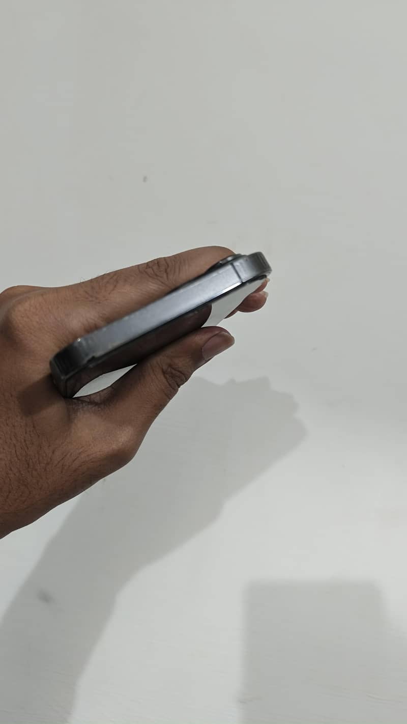 Apple iPhone 13 Pro Max 5