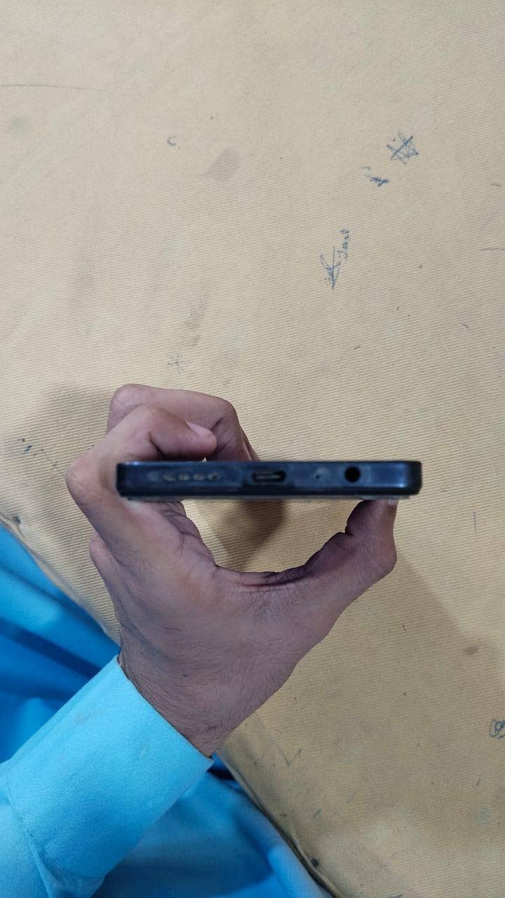 Infinix Note 30 6