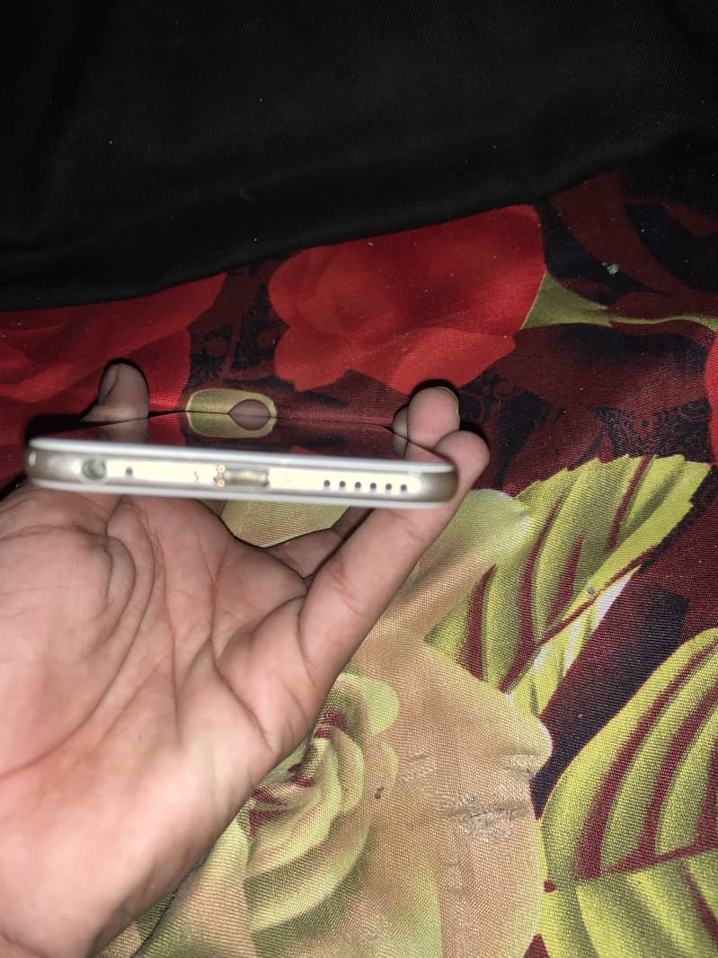 Apple iPhone 6 4