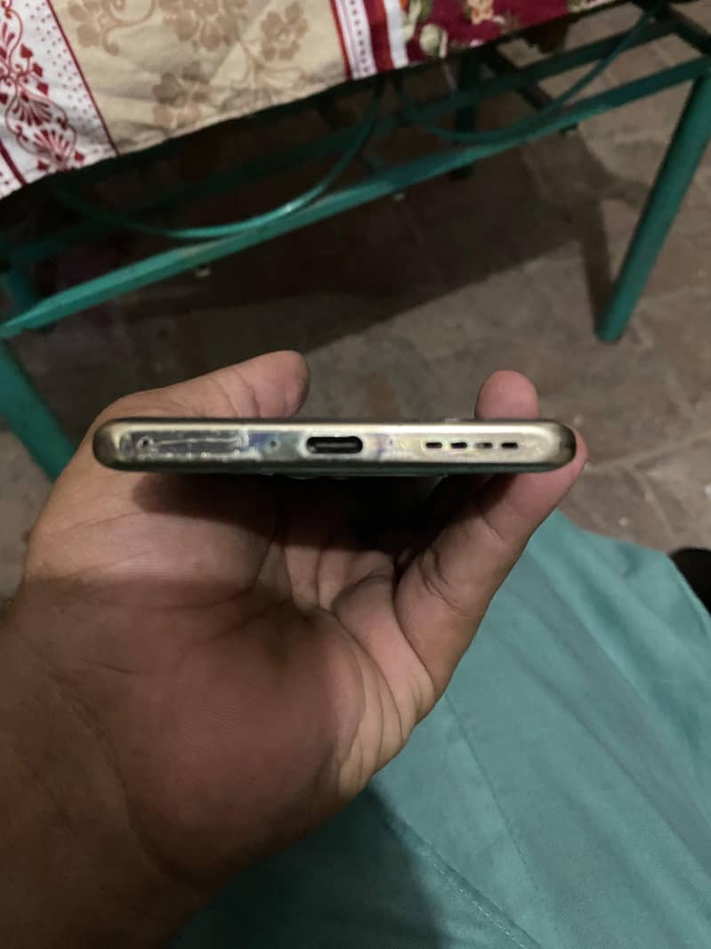 Infinix Note 40 Pro 7