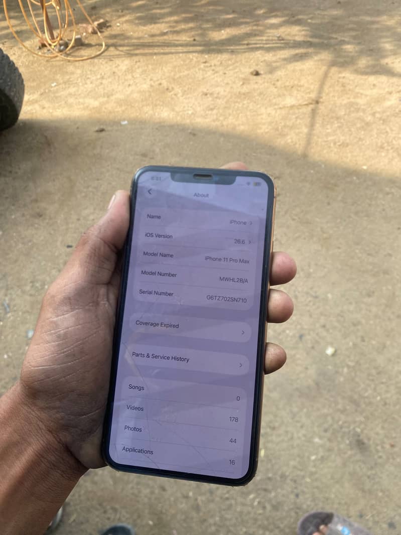 Apple iPhone 11 Pro Max 6