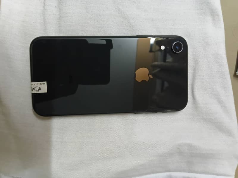 Apple iPhone XR 1