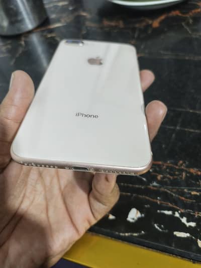 Apple iPhone 8 Plus