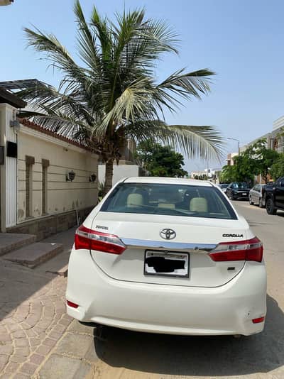 Toyota Corolla 2016 XLI converted to GLI