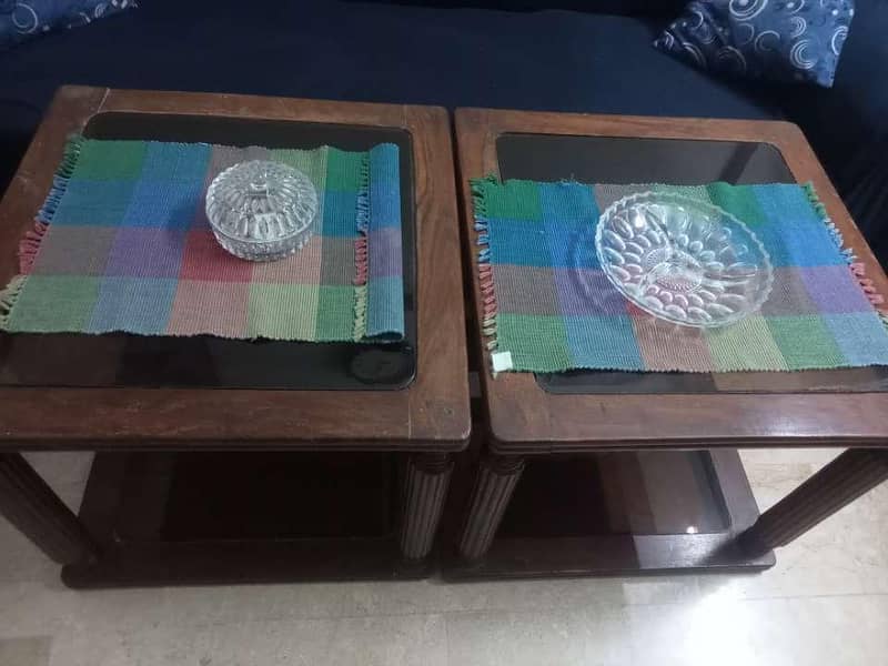 2 mirror side tables 4