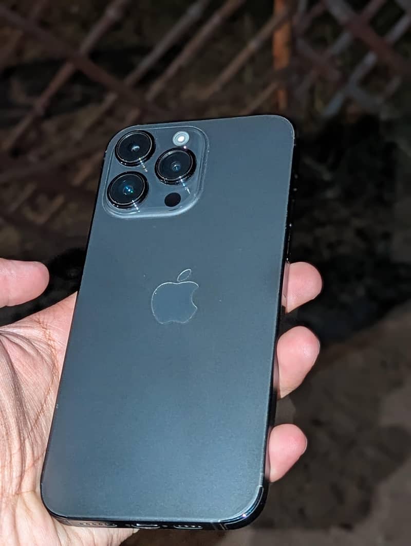 Iphone 14 pro max jv 1