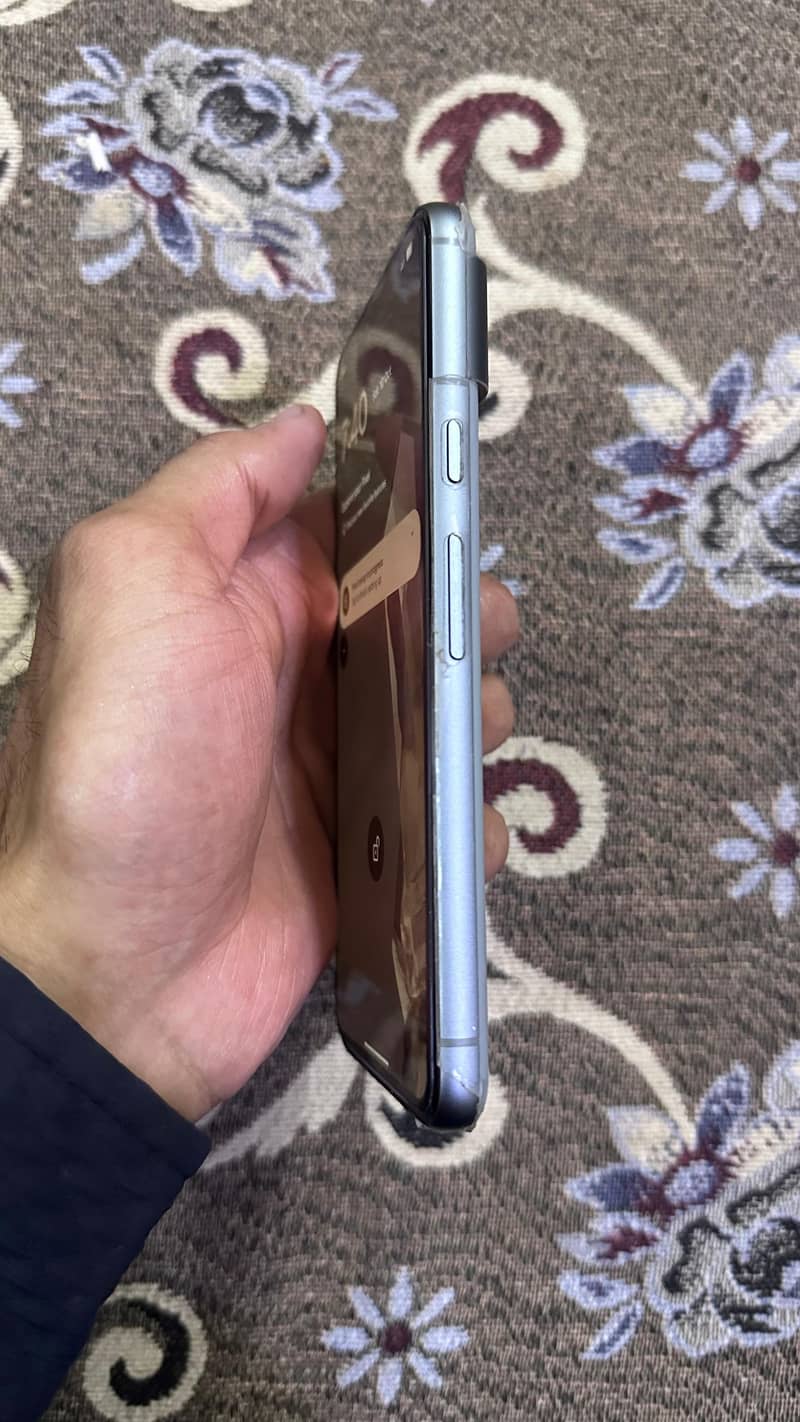 Google Pixel 8 6