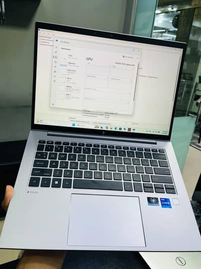 Hp Zbook Firefly G9 | Core i7, 12th gen | 16gb ddr5, 512gb ssd