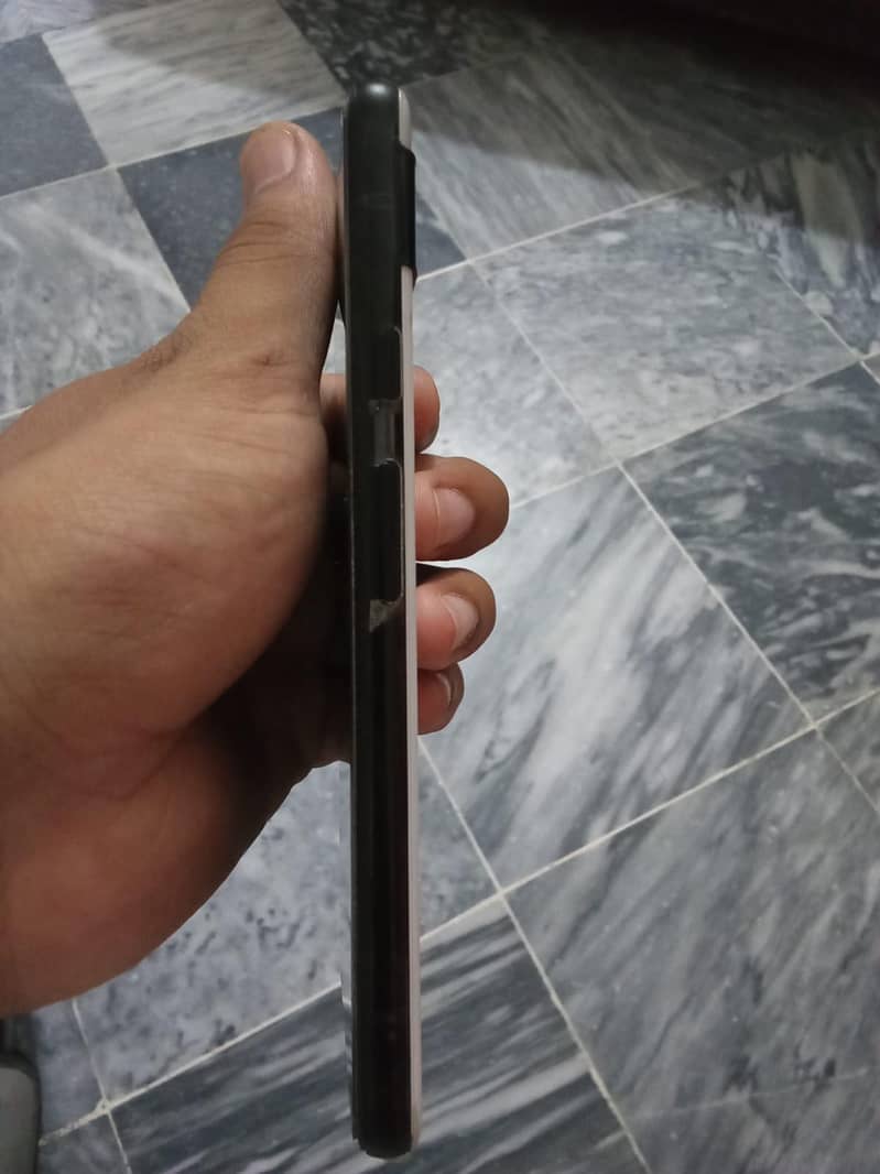 google pixel 6a 5