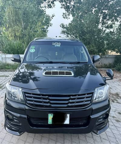 Toyota Hilux 2012/2016 Imported Thailand Model