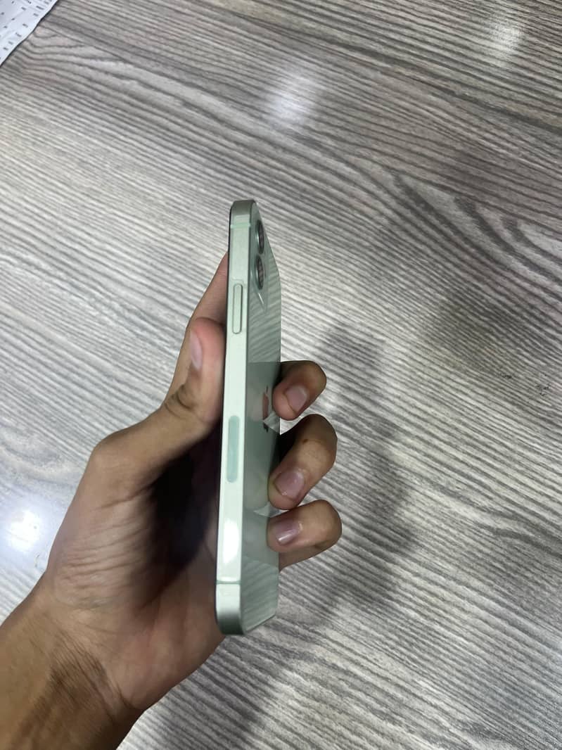 Apple iPhone 12 0