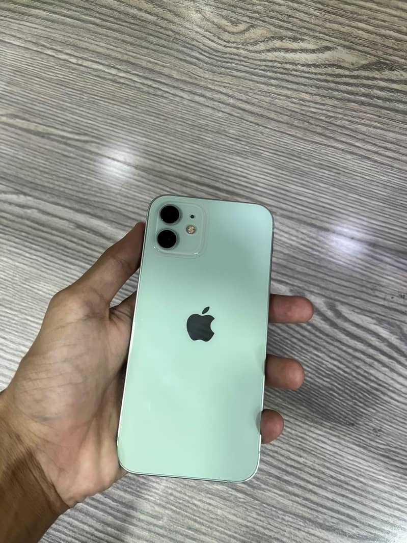 Apple iPhone 12 3