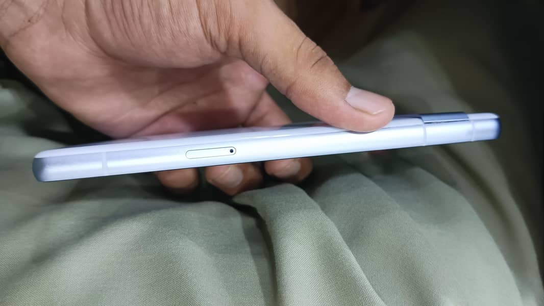 Google Pixel 7a 3