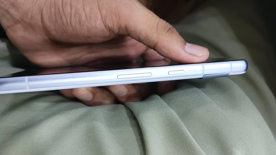 Google Pixel 7a 4