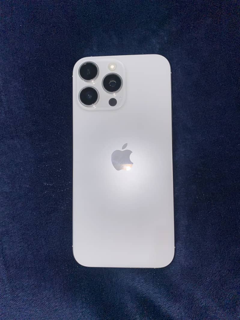 Apple iPhone 16 Pro Max 0