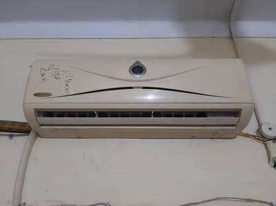 AC sale urgent challo halat ma