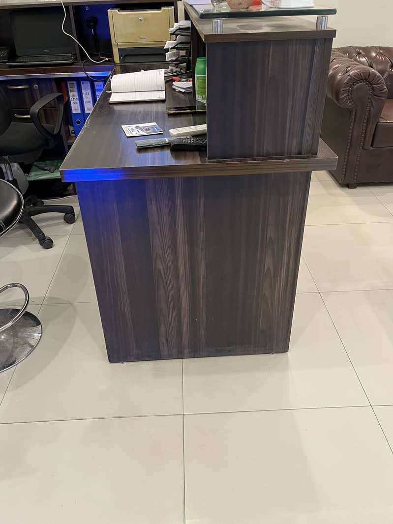 Office reception table 2