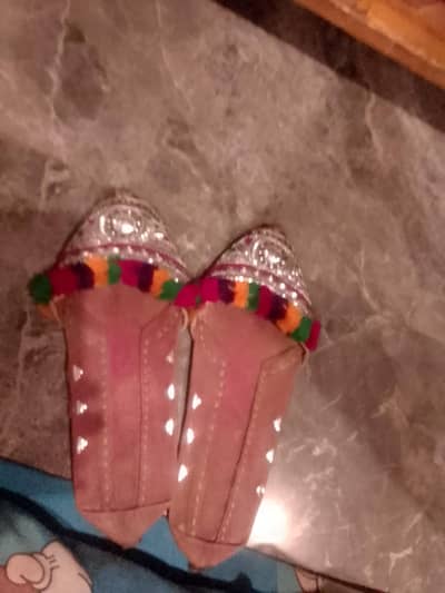 balochi chappal